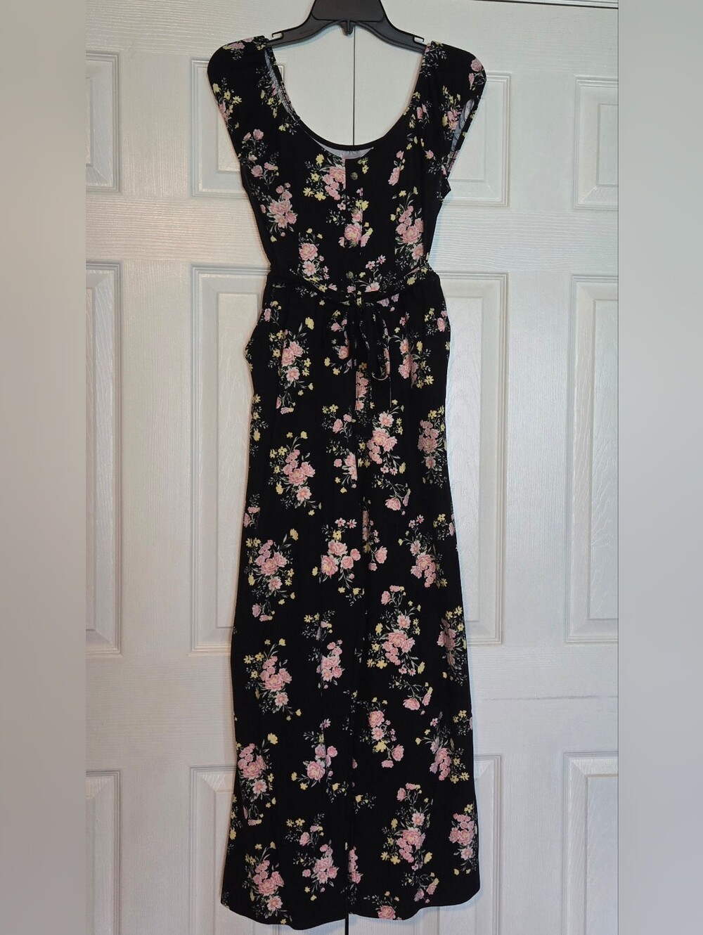 No Boundaries Floral Jumpsuit Size Small 3-3